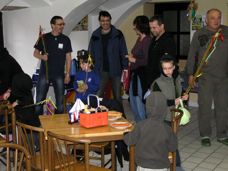 V101870