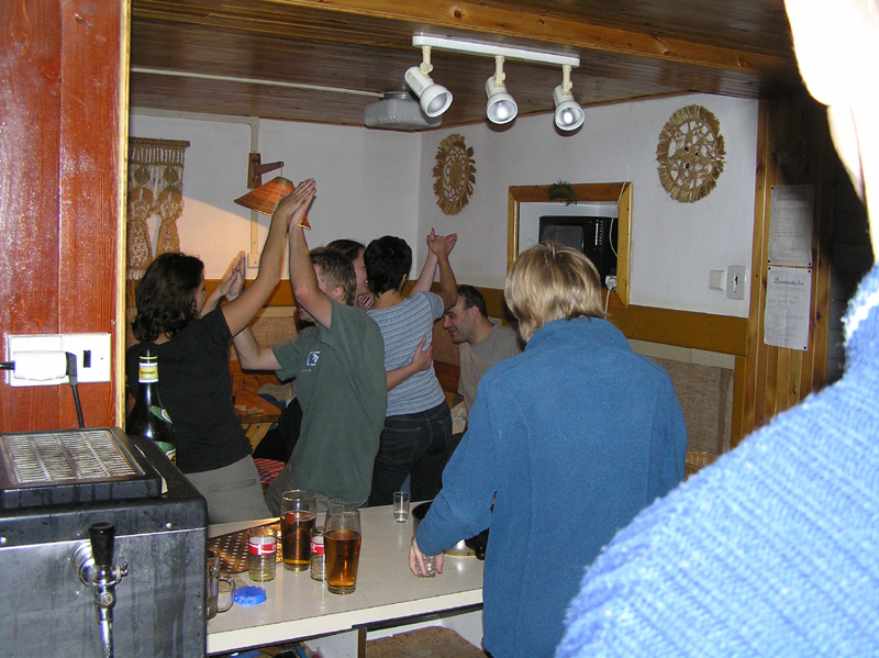 P200403.jpg (219922 bytes)