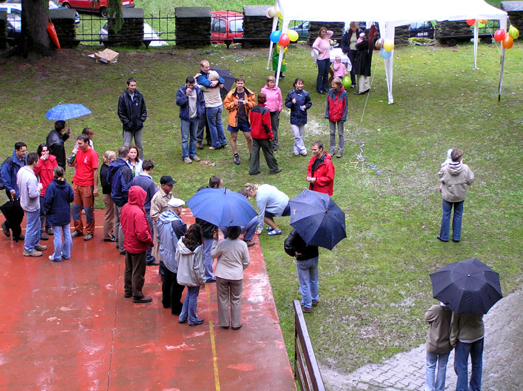 P200557