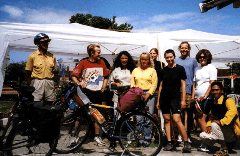 NZ_NI_005_sk_pred cestovanim_Lumi&Ludek&Debbie&Loren&Miluse&Maja&Jirka&Katka&Abdul